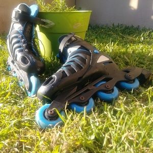 Typhoon Adult 6-9 Rollerblades